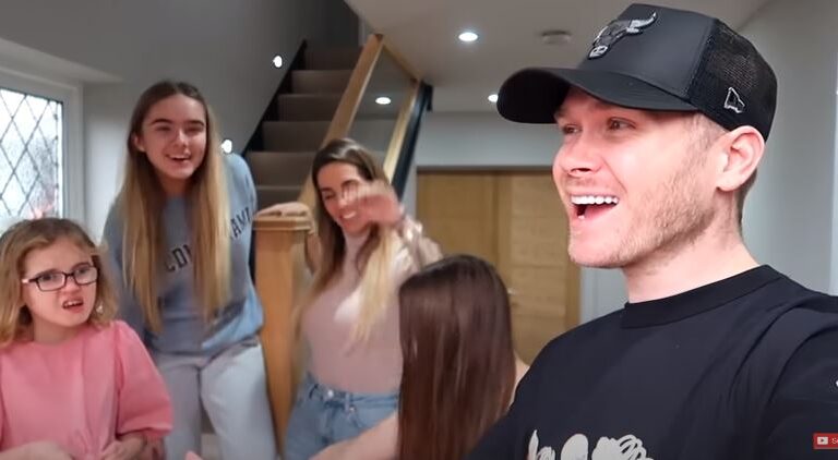 Dad V Girls New House Location